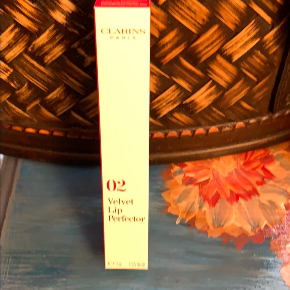 Clarins velvet lip perfector